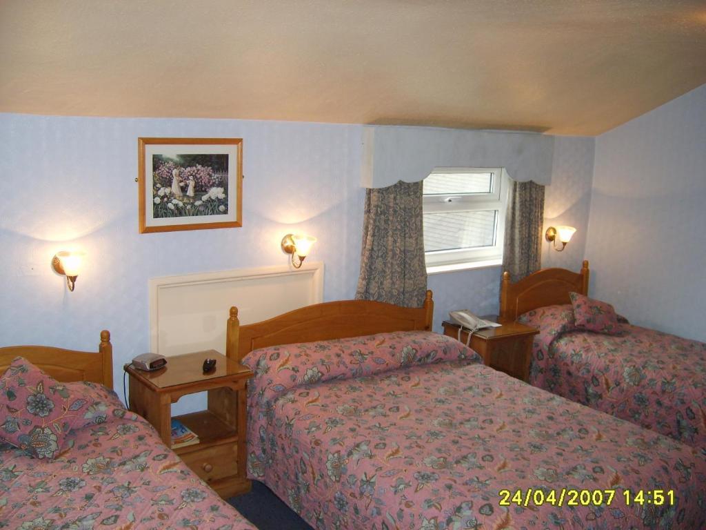 The Dodington Lodge Hotel Whitchurch  Habitación foto